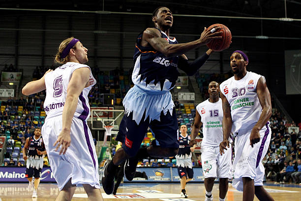 实的防守 实的防守