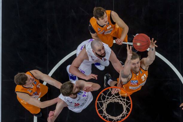 下半场攻防 下半场攻防