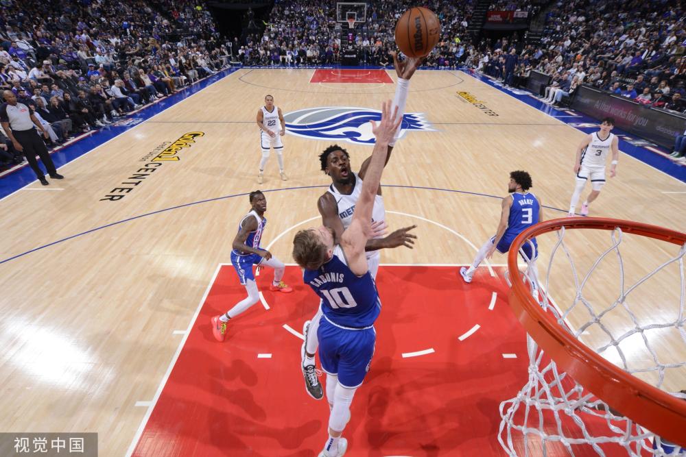 他又在禁区 他又在禁区